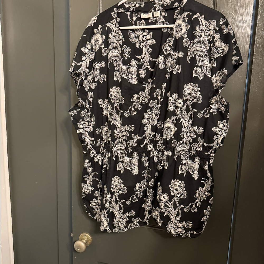 Elegant Black and White Floral Women's Blouse